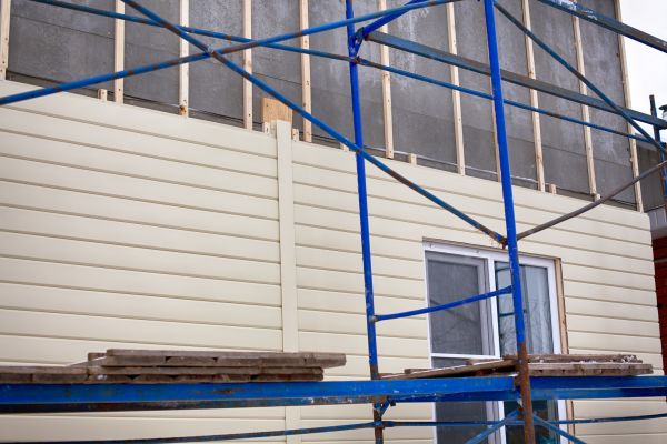 Loose Cladding Repair in Santa Maria