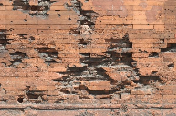 Damaged Brick Repair in Santa Maria